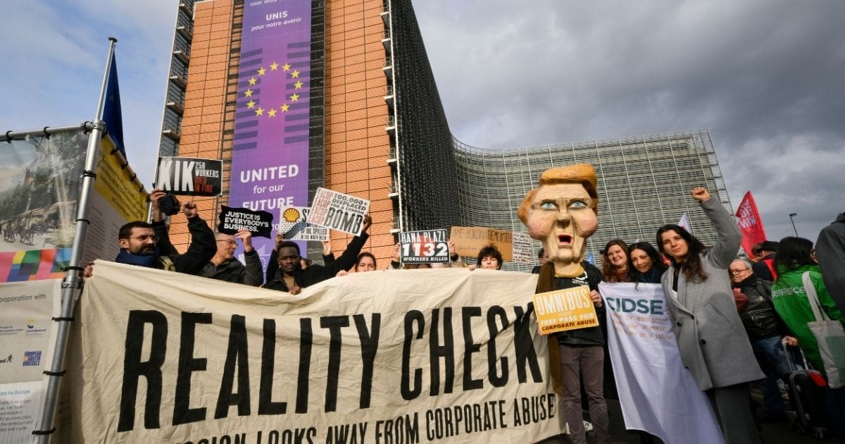 Protesta al Proyecto Ómnibus en Bruselas